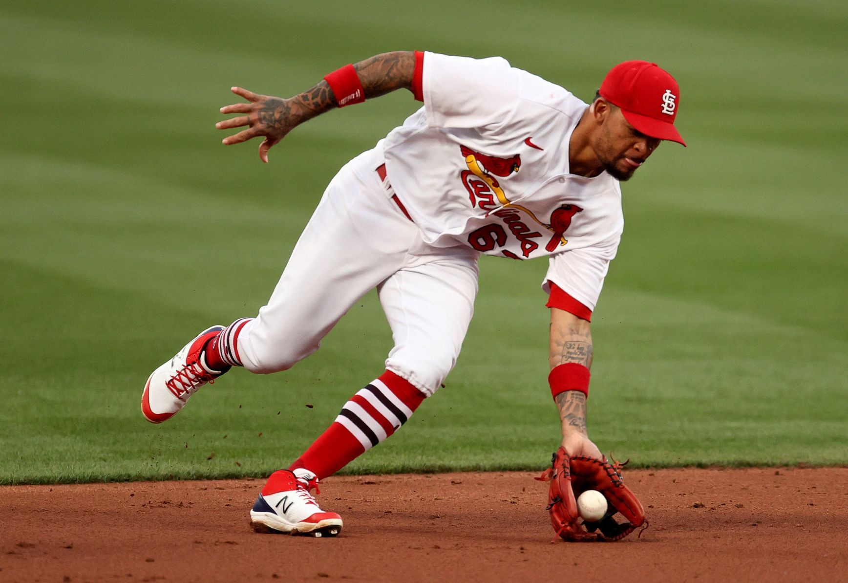 Cardinals host Reds